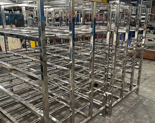 <b>不銹鋼置物架</b>